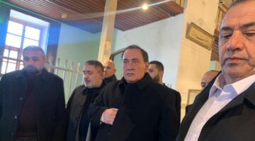 ALAATTİN ÇAKICI KONYA HZ.MEVLANA TÜRBESİNİ ZİYARET ETTİ