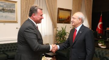 MUSTAFA KEMAL SÖNMEZ GENEL MERKEZ’DE: “ÖNCELİĞİMİZ MENEMEN’İN KAYBOLAN YILLARI