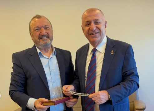 ÜMİT ÖZDAĞ’DAN KANAL 6’YA DESTEK ZİYARETİ
